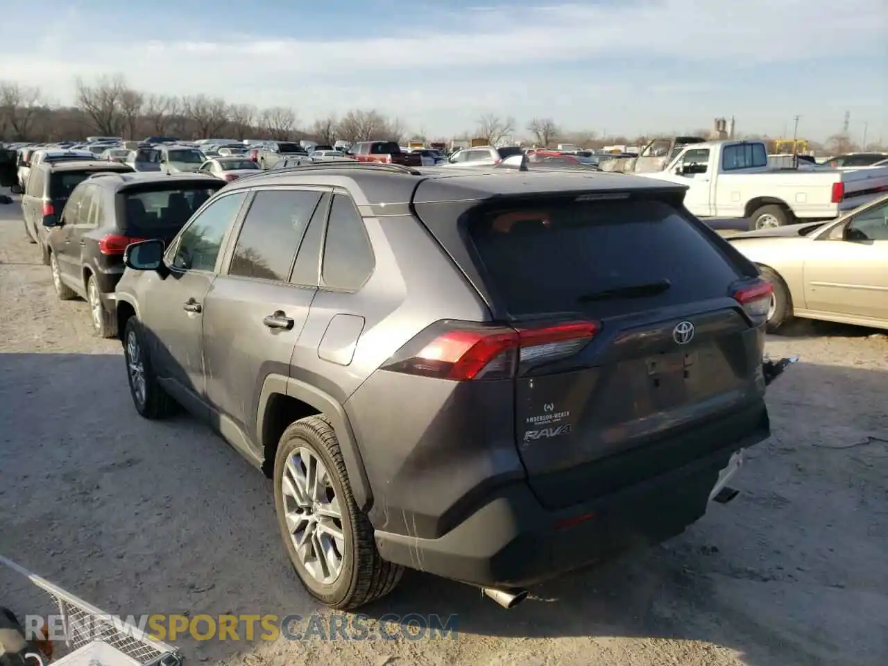 3 fotografías del automóvil dañado 2T3A1RFVXMC185704 TOYOTA RAV4 2021
