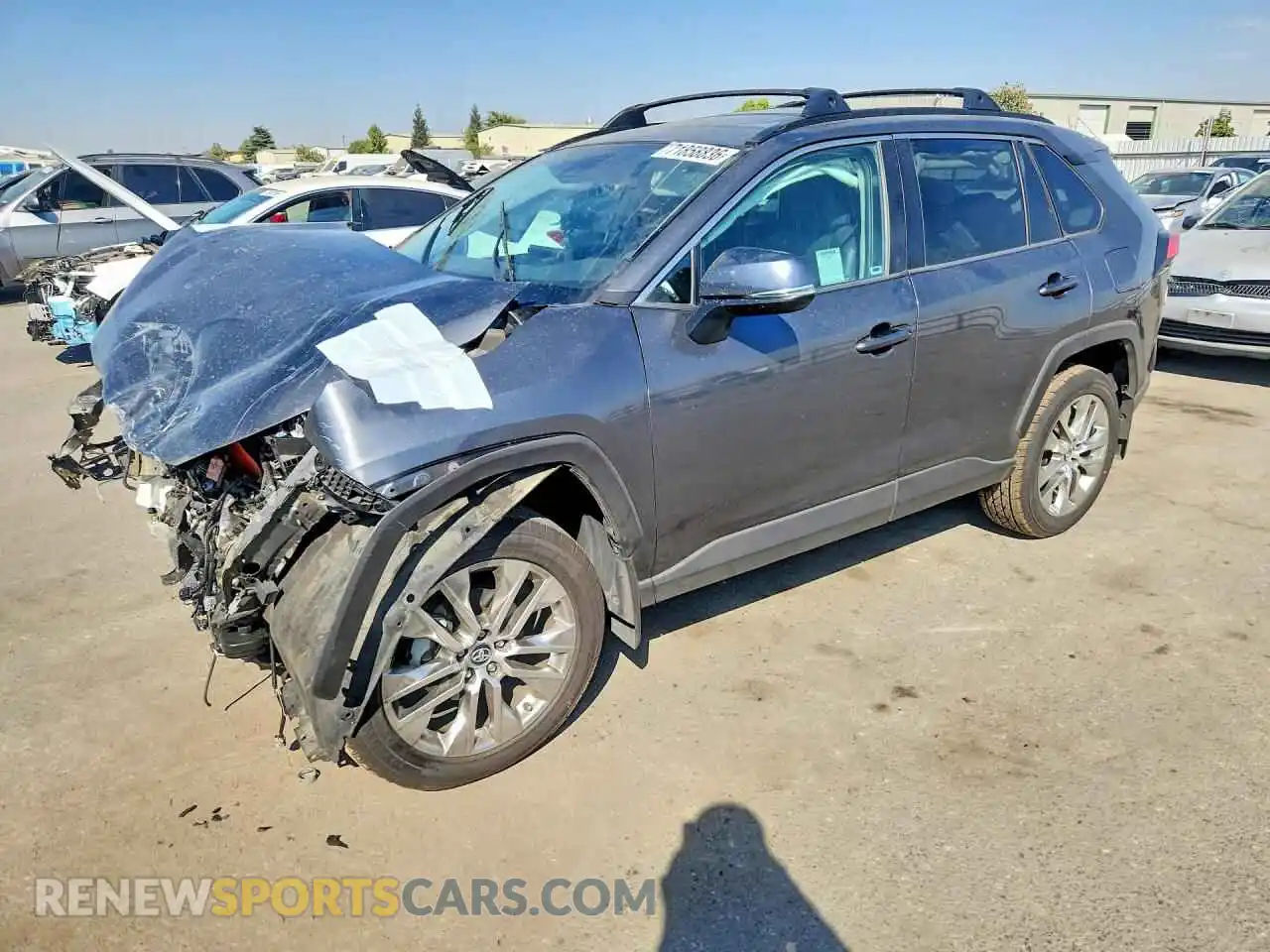 1 Photograph of a damaged car 2T3A1RFVXMW160588 TOYOTA RAV4 2021