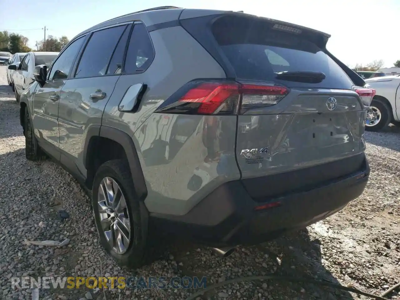 3 Photograph of a damaged car 2T3A1RFVXMW195390 TOYOTA RAV4 2021
