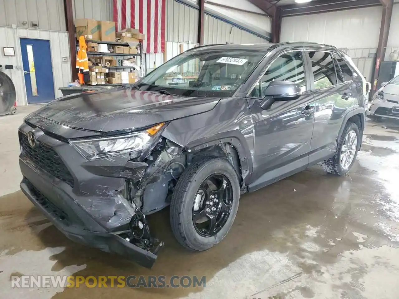 1 Photograph of a damaged car 2T3A1RFVXMW227237 TOYOTA RAV4 2021