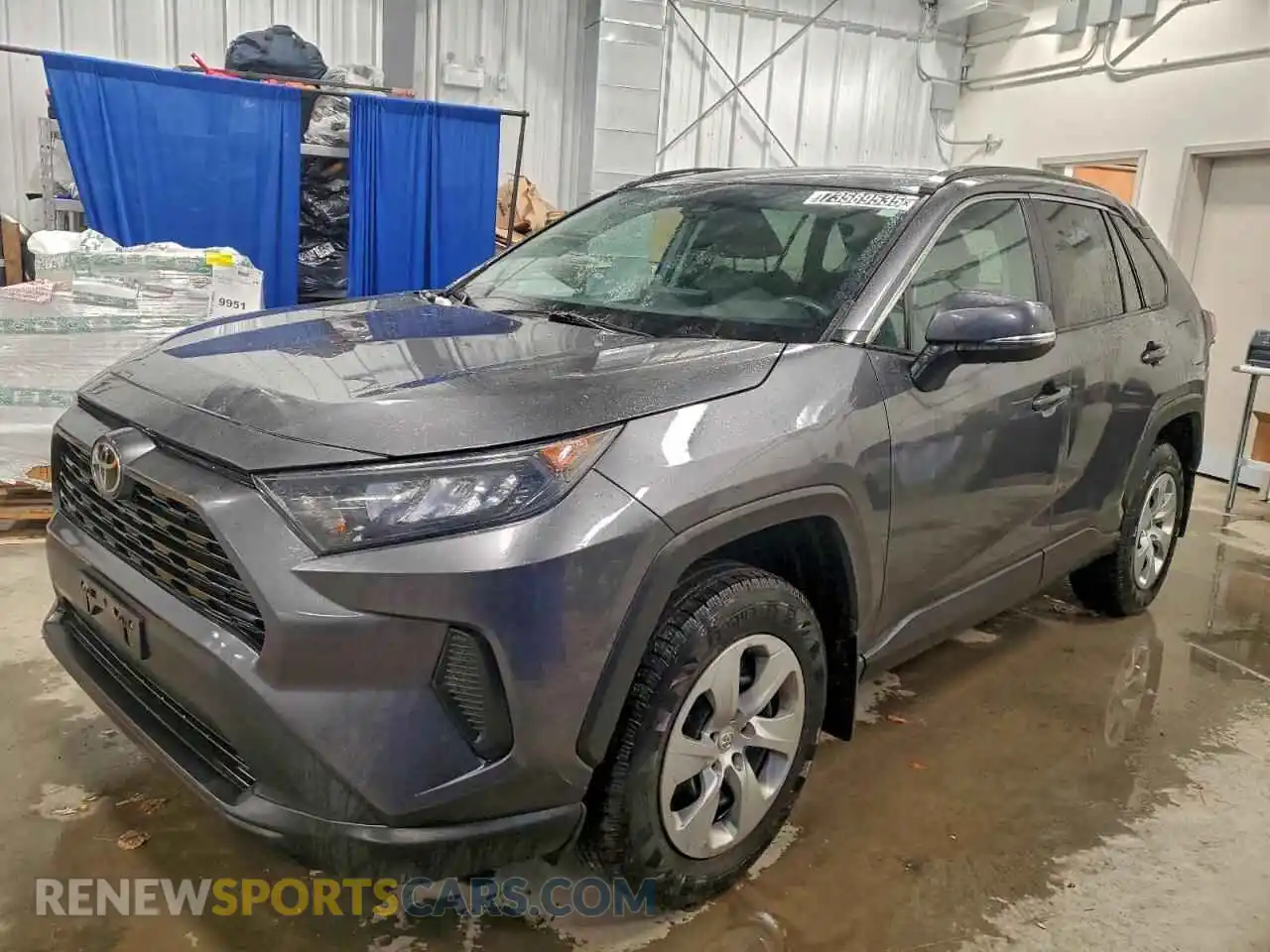 1 Photograph of a damaged car 2T3B1RFV6MC199216 TOYOTA RAV4 2021