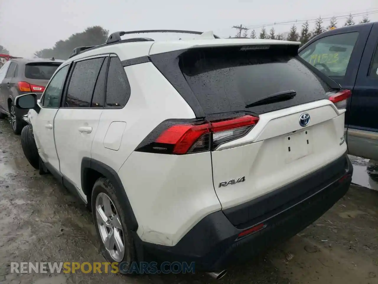 3 Photograph of a damaged car 2T3B6RFV0MW013539 TOYOTA RAV4 2021