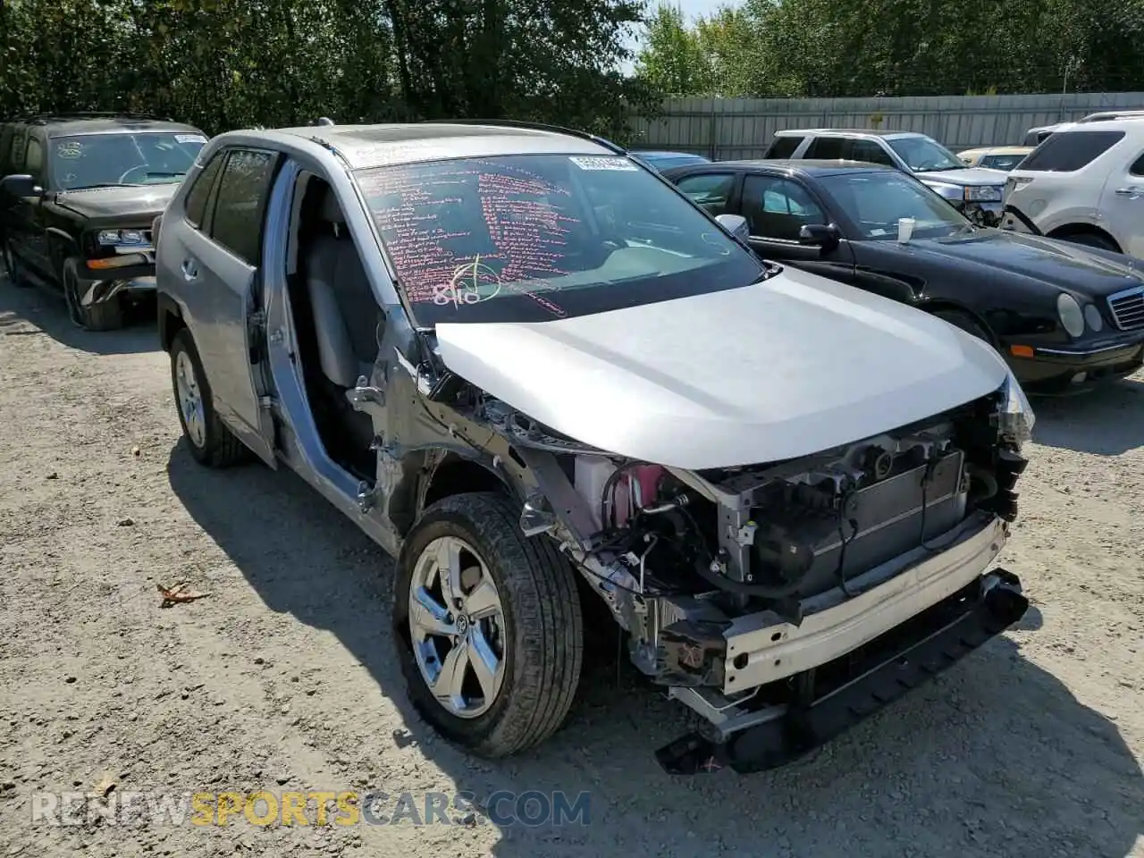 1 Photograph of a damaged car 2T3B6RFV1MW002324 TOYOTA RAV4 2021