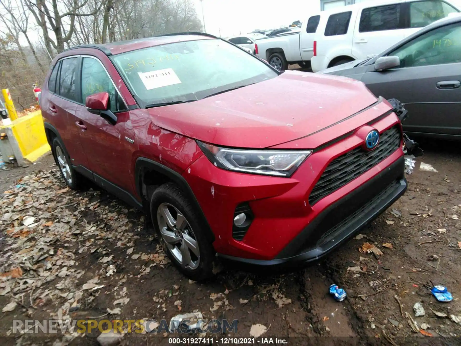 1 Photograph of a damaged car 2T3B6RFV5MW022902 TOYOTA RAV4 2021