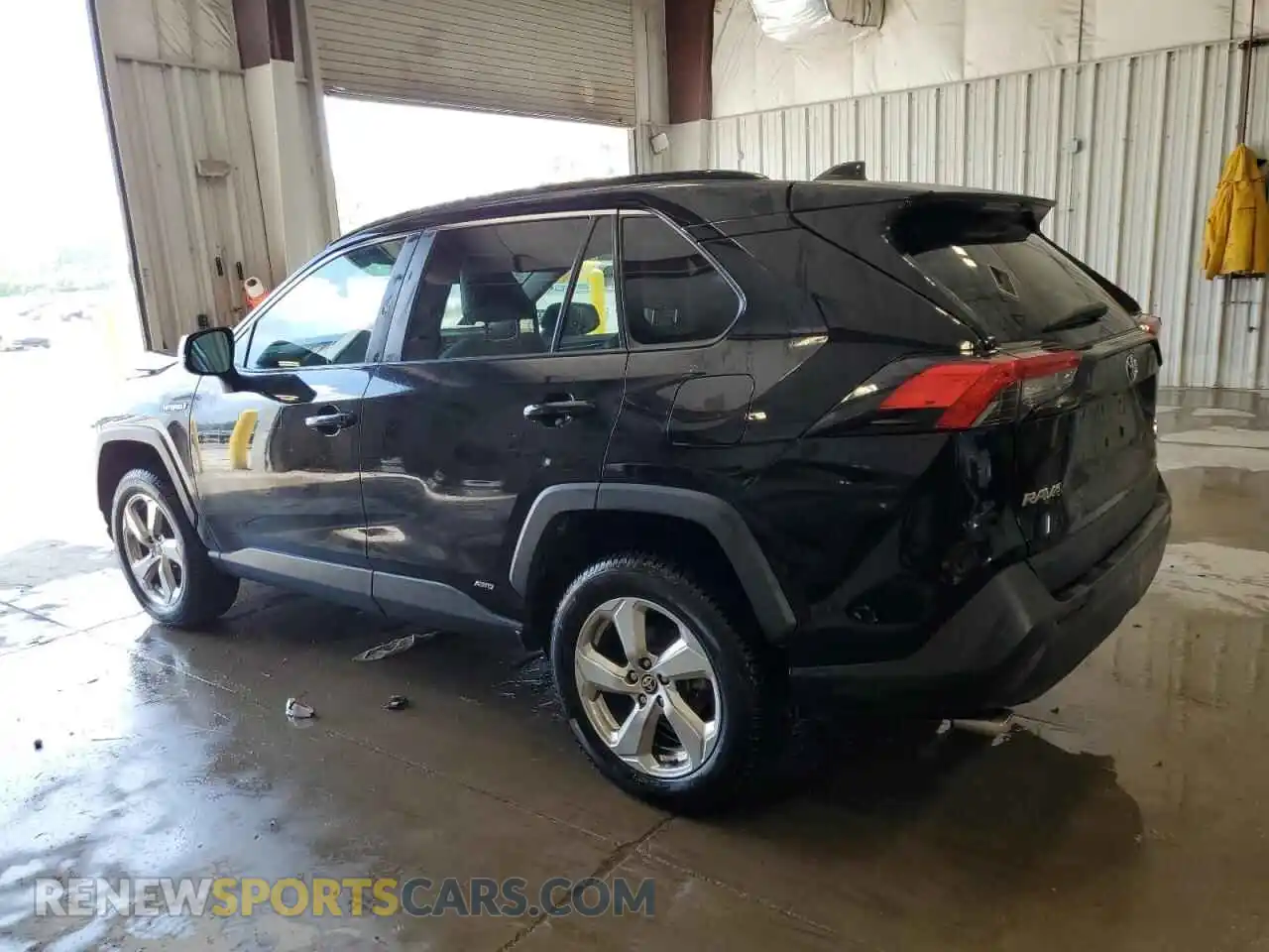 2 Photograph of a damaged car 2T3B6RFV8MW021713 TOYOTA RAV4 2021