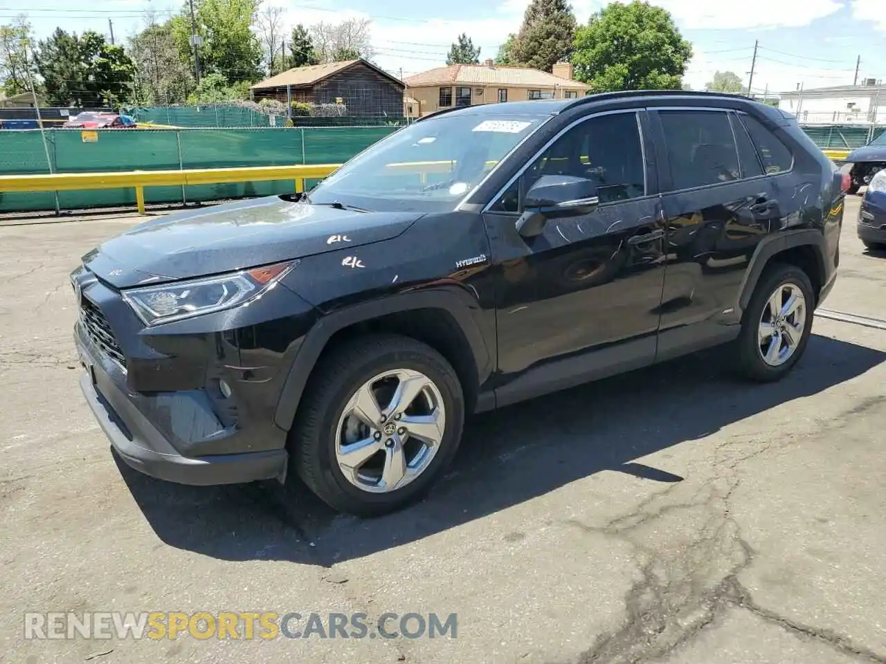 1 Photograph of a damaged car 2T3B6RFVXMW028517 TOYOTA RAV4 2021