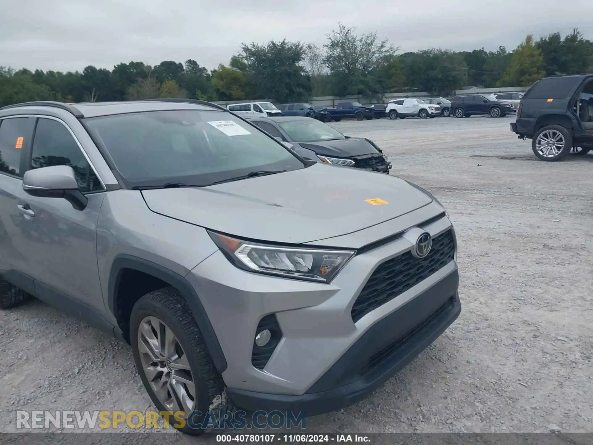 1 Photograph of a damaged car 2T3C1RFV0MC109899 TOYOTA RAV4 2021