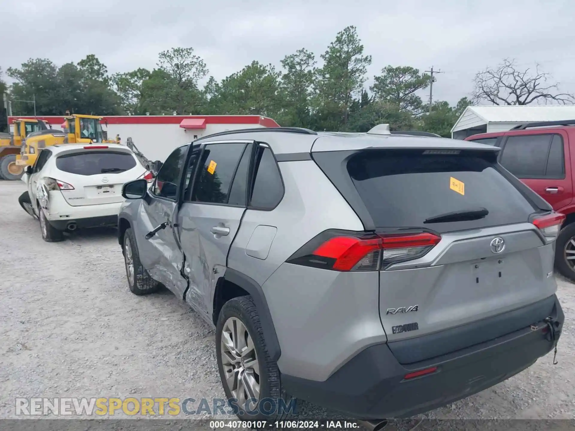 3 Photograph of a damaged car 2T3C1RFV0MC109899 TOYOTA RAV4 2021