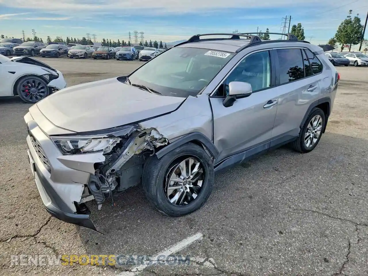 1 Фотография поврежденного автомобиля 2T3C1RFV0MC128792 TOYOTA RAV4 2021