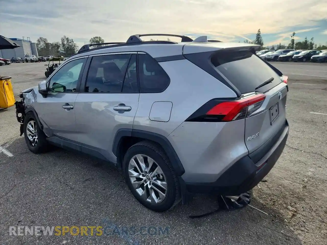 2 Фотография поврежденного автомобиля 2T3C1RFV0MC128792 TOYOTA RAV4 2021