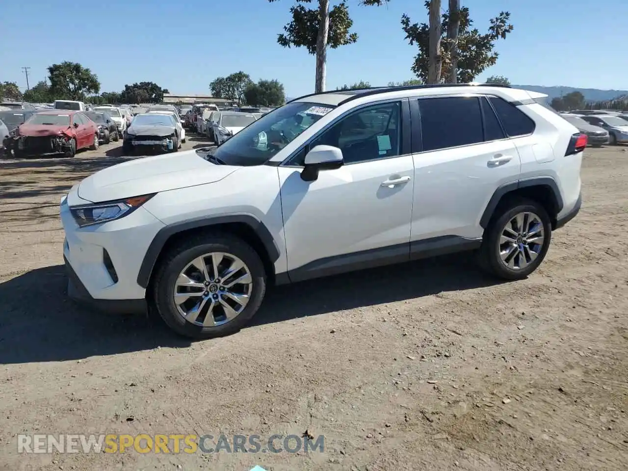 1 Photograph of a damaged car 2T3C1RFV0MW110081 TOYOTA RAV4 2021
