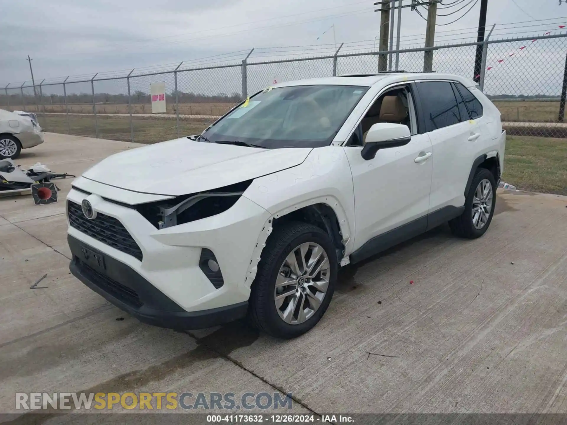 2 Photograph of a damaged car 2T3C1RFV0MW114177 TOYOTA RAV4 2021