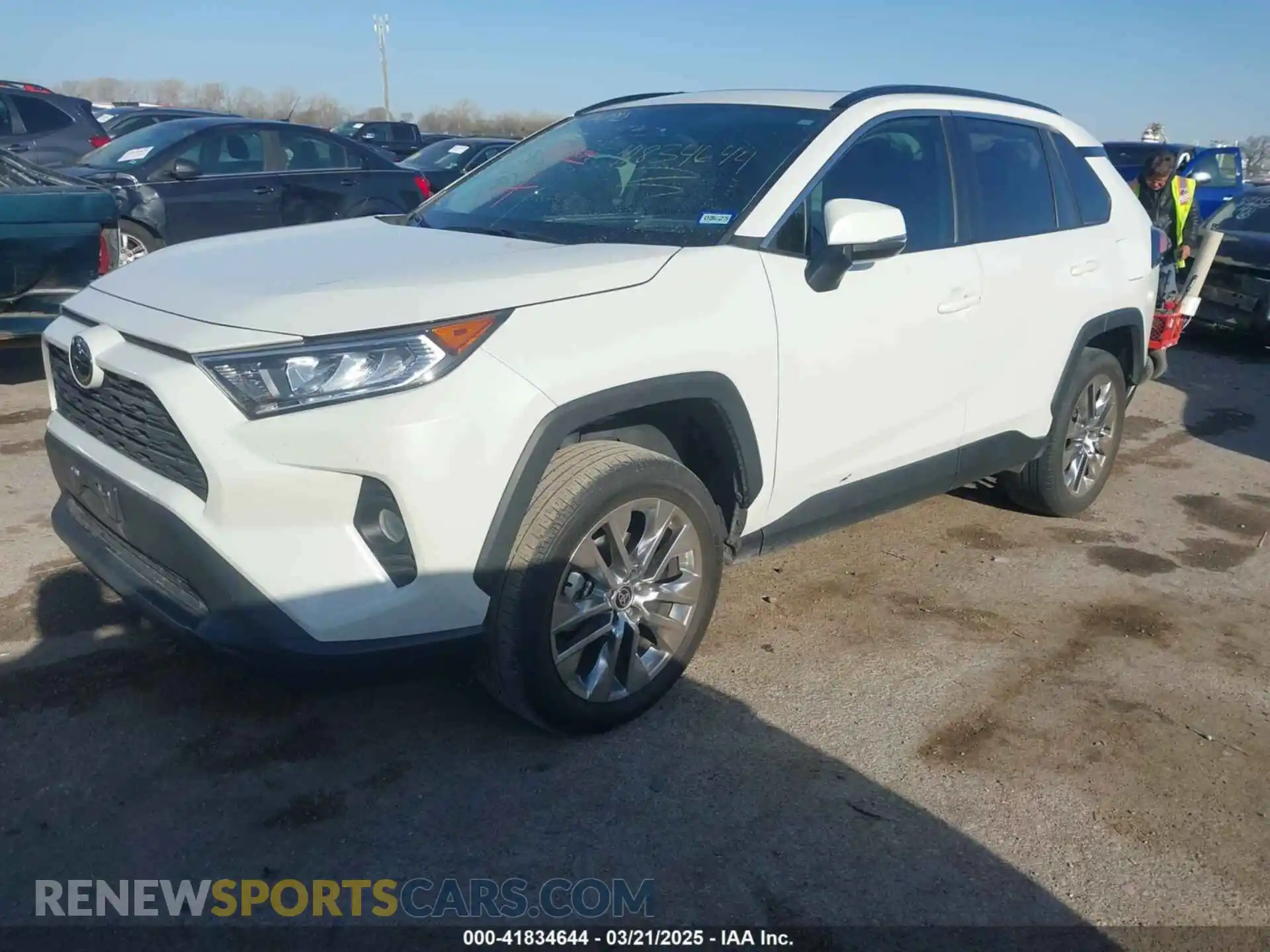 2 Photograph of a damaged car 2T3C1RFV0MW152654 TOYOTA RAV4 2021