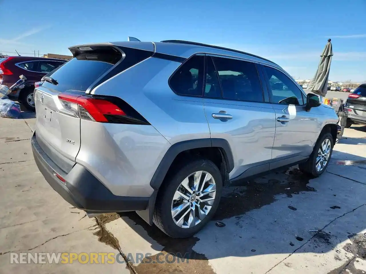 3 Photograph of a damaged car 2T3C1RFV1MC108826 TOYOTA RAV4 2021