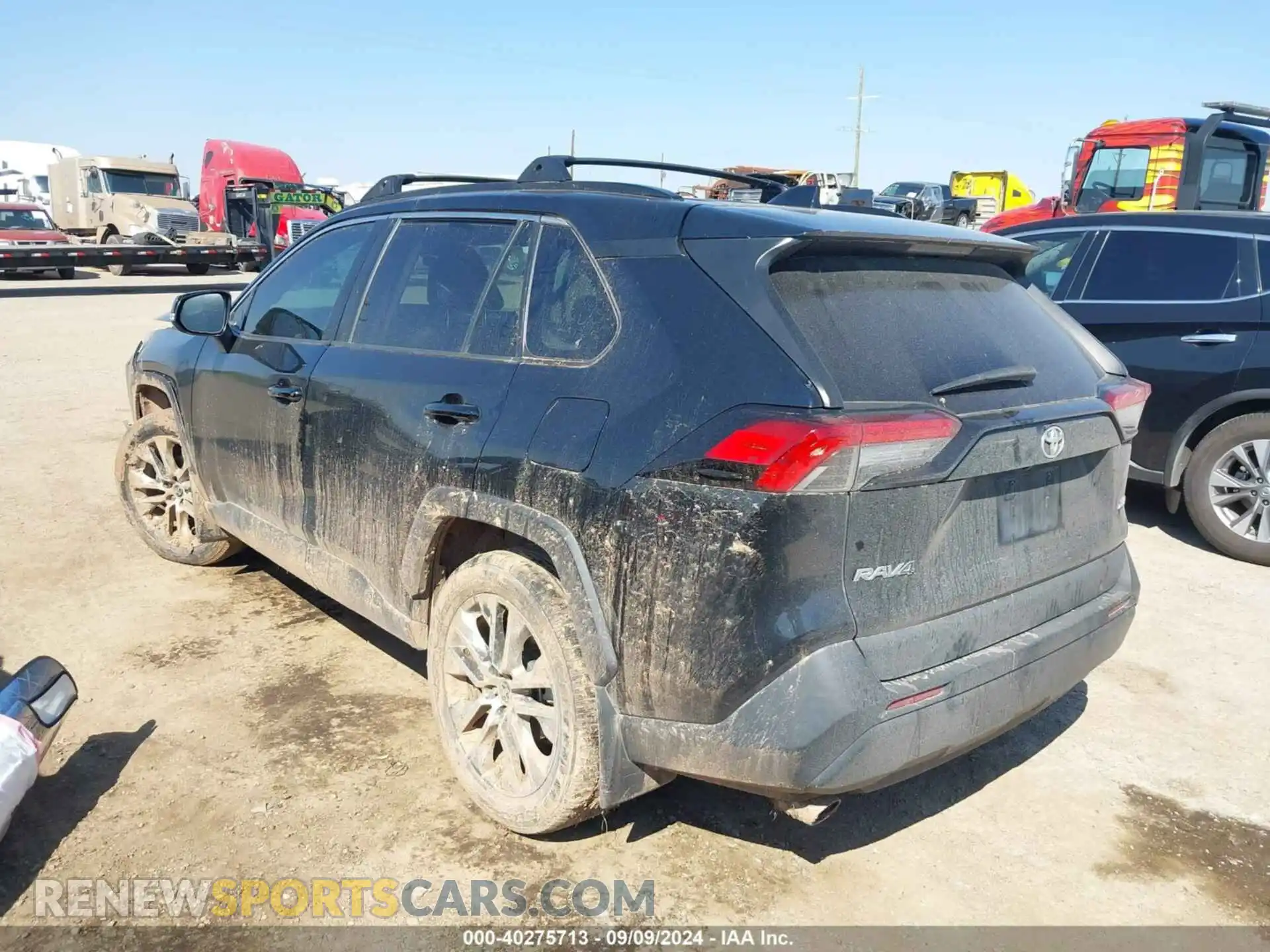 3 Photograph of a damaged car 2T3C1RFV2MC134691 TOYOTA RAV4 2021