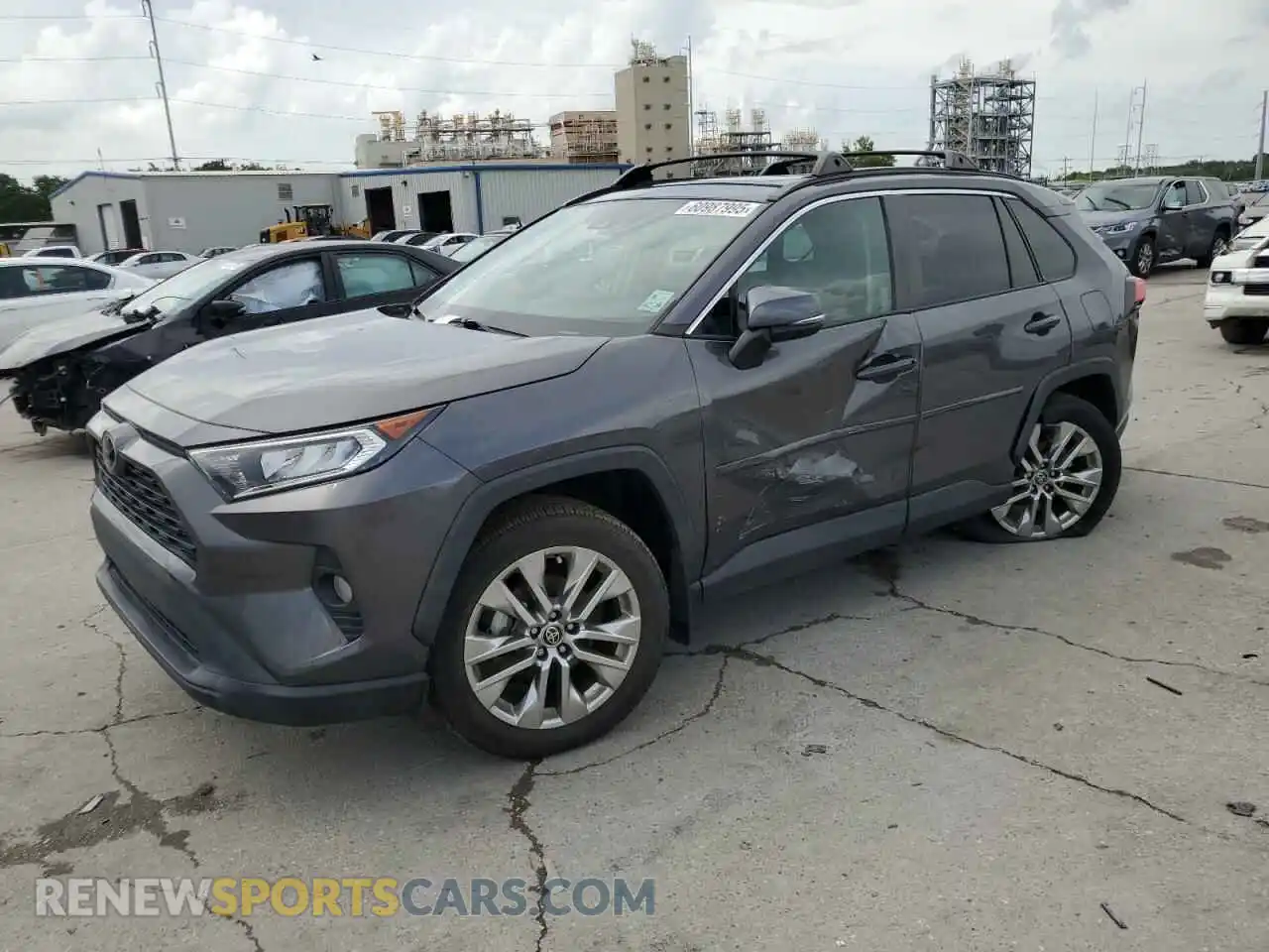 1 Photograph of a damaged car 2T3C1RFV2MC169635 TOYOTA RAV4 2021