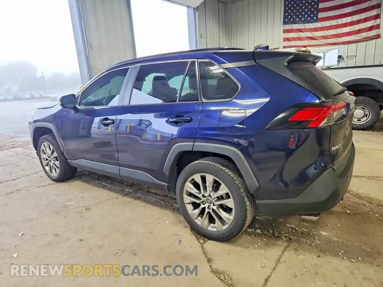 2 Photograph of a damaged car 2T3C1RFV2MW142255 TOYOTA RAV4 2021