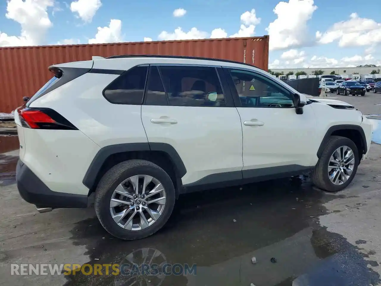 3 Photograph of a damaged car 2T3C1RFV2MW171111 TOYOTA RAV4 2021