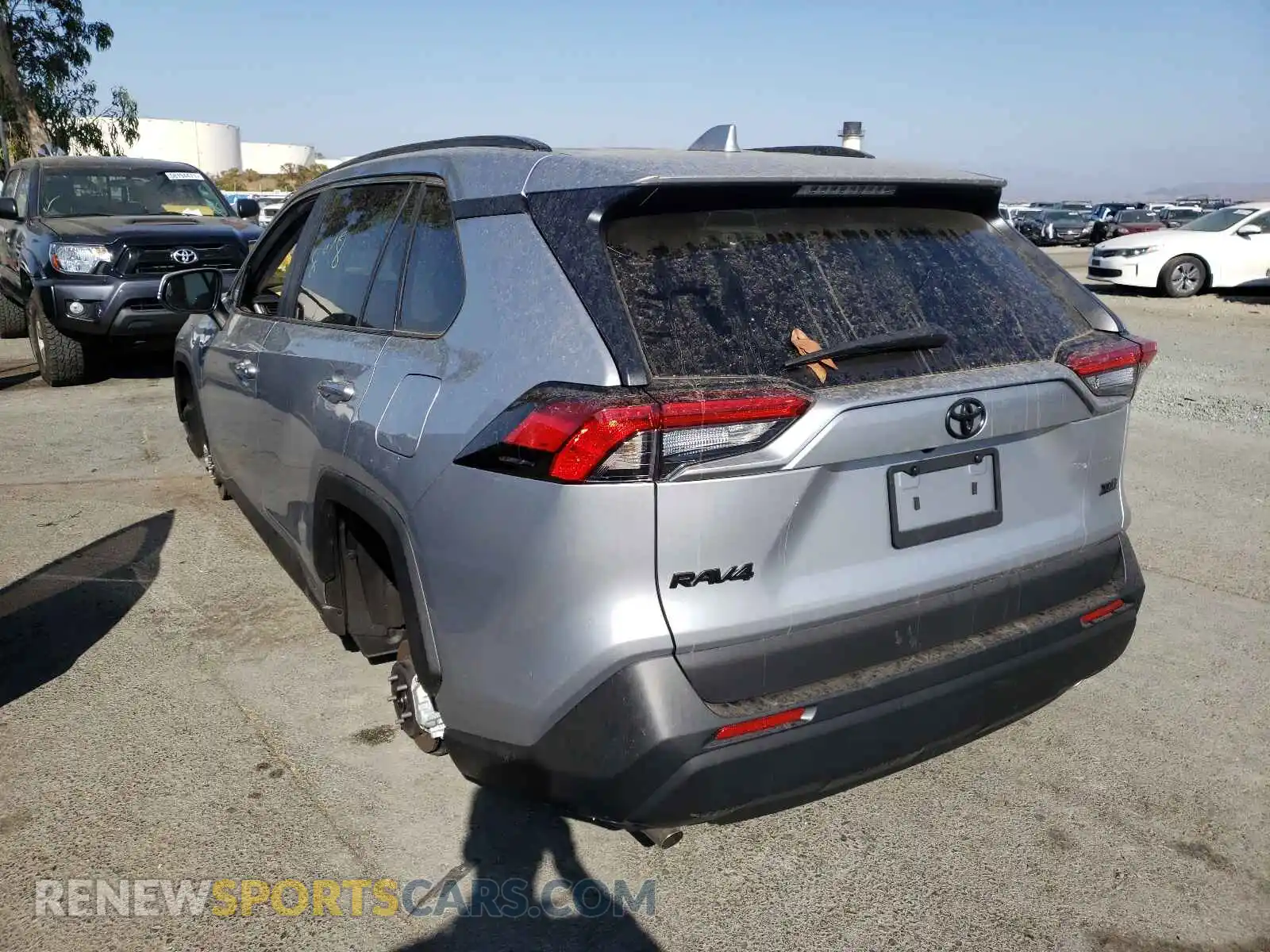 3 Photograph of a damaged car 2T3C1RFV3MC116328 TOYOTA RAV4 2021