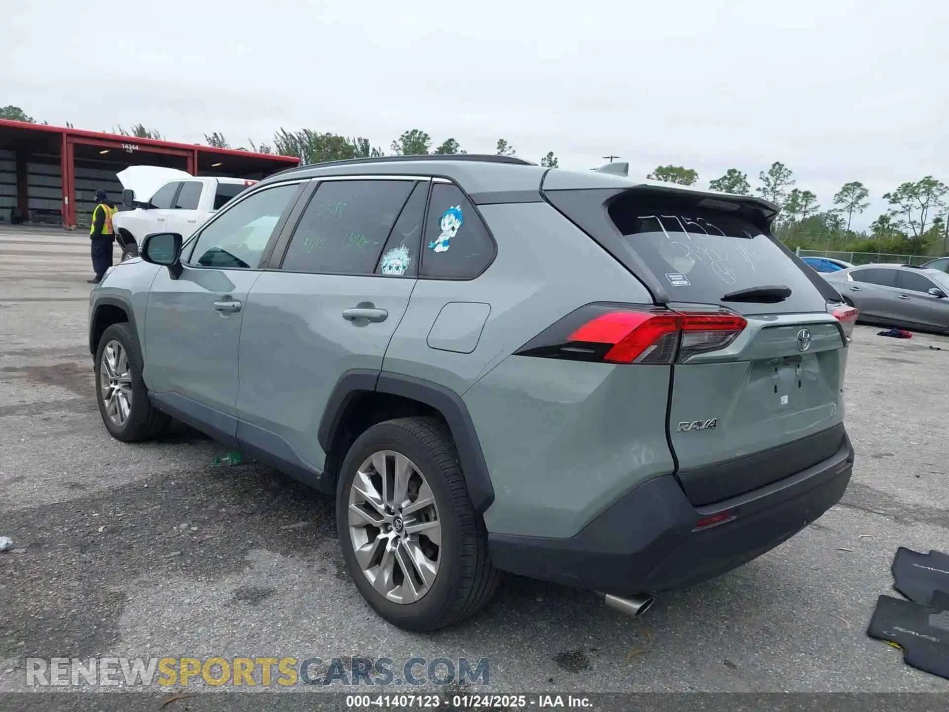 3 Photograph of a damaged car 2T3C1RFV3MW117753 TOYOTA RAV4 2021