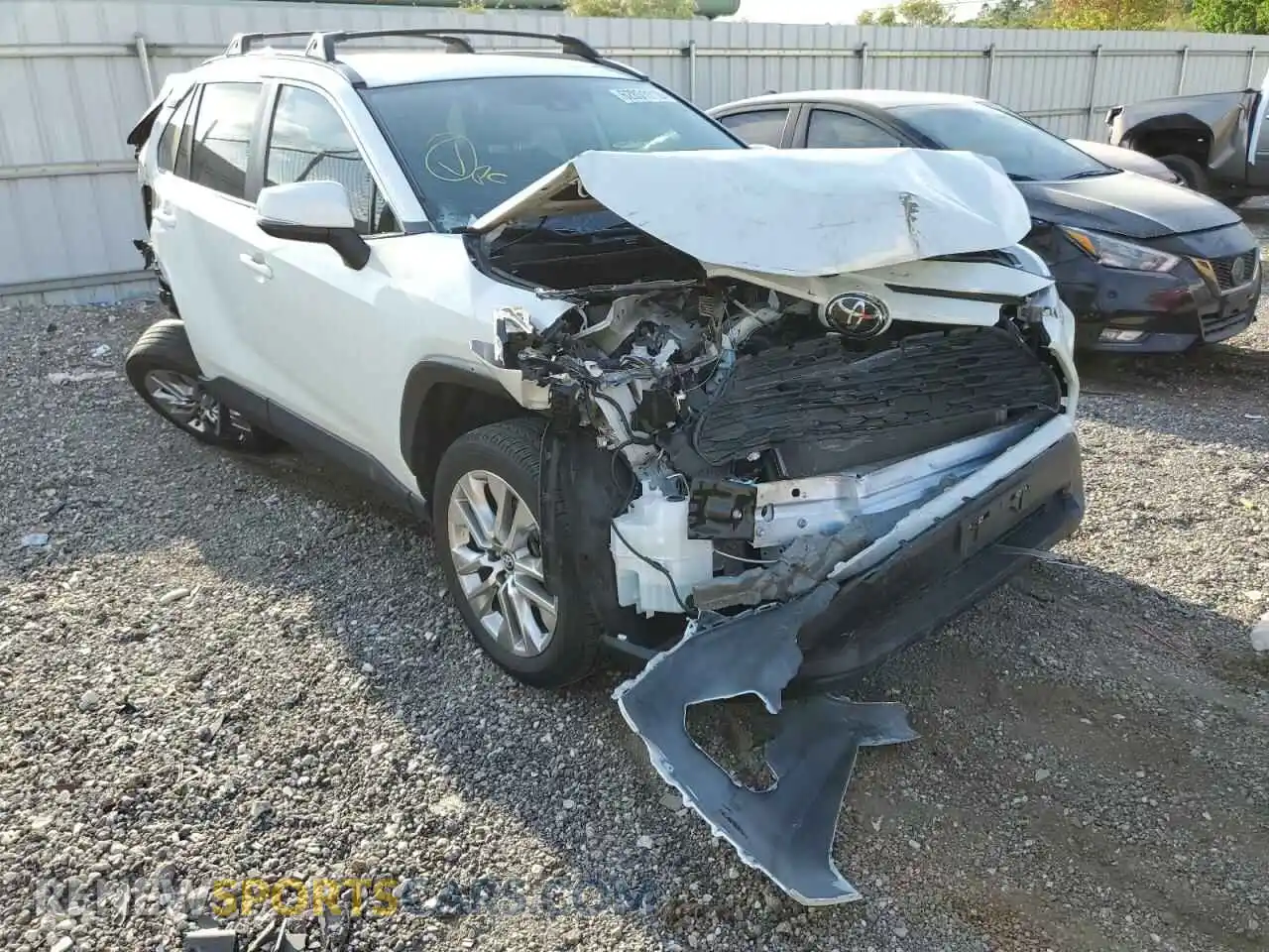 1 Photograph of a damaged car 2T3C1RFV3MW120510 TOYOTA RAV4 2021