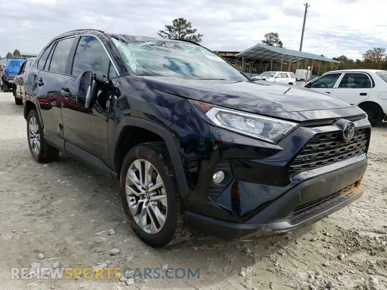 1 Photograph of a damaged car 2T3C1RFV3MW122953 TOYOTA RAV4 2021