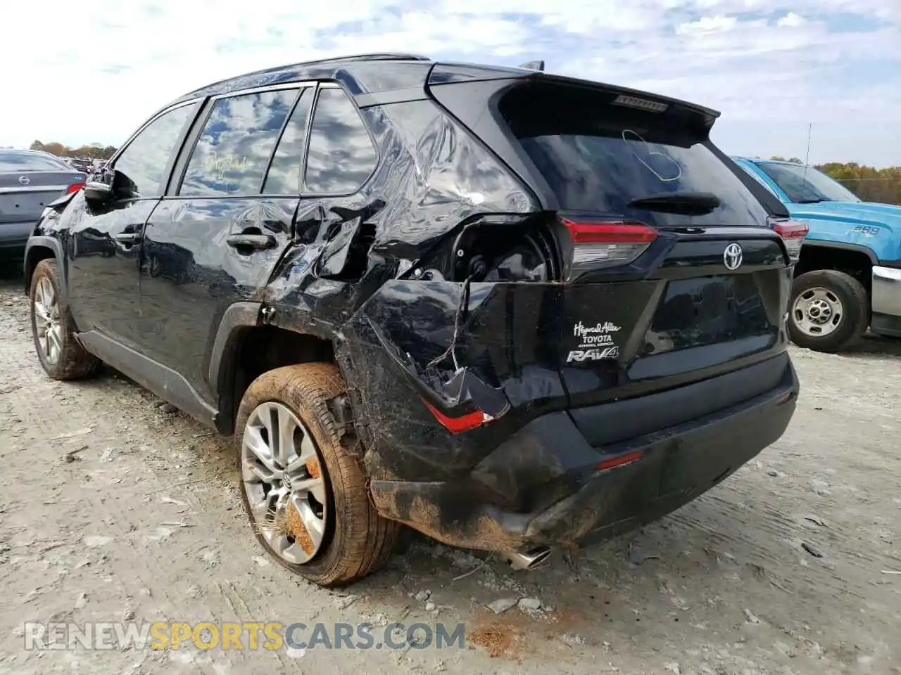 3 Photograph of a damaged car 2T3C1RFV3MW122953 TOYOTA RAV4 2021