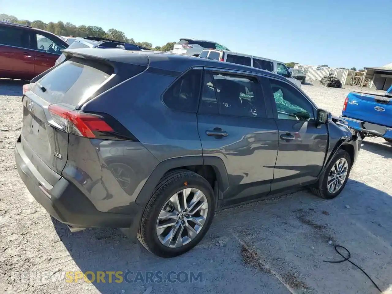 3 Photograph of a damaged car 2T3C1RFV3MW158447 TOYOTA RAV4 2021