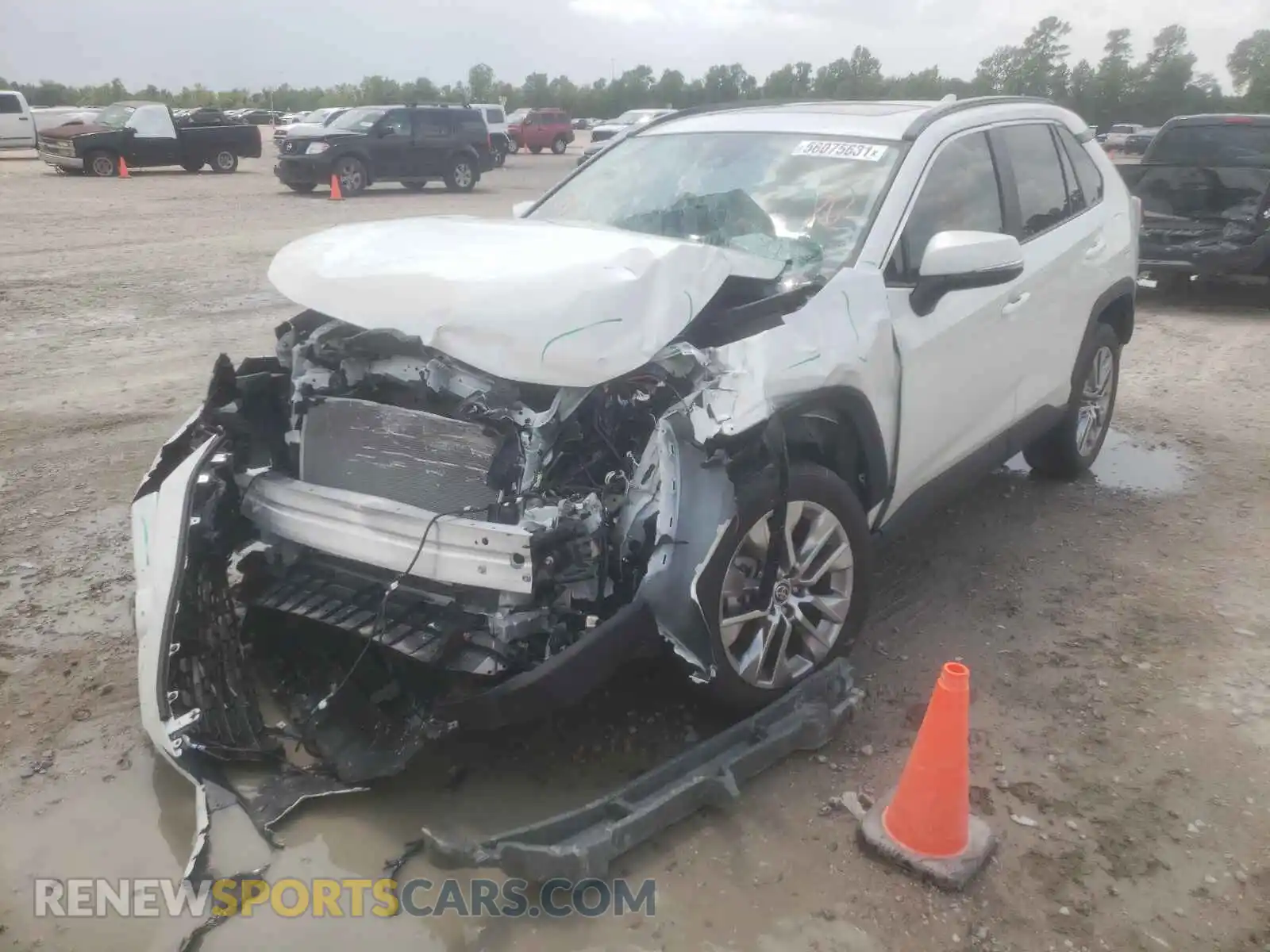 2 fotografías del automóvil dañado 2T3C1RFV3MW159260 TOYOTA RAV4 2021