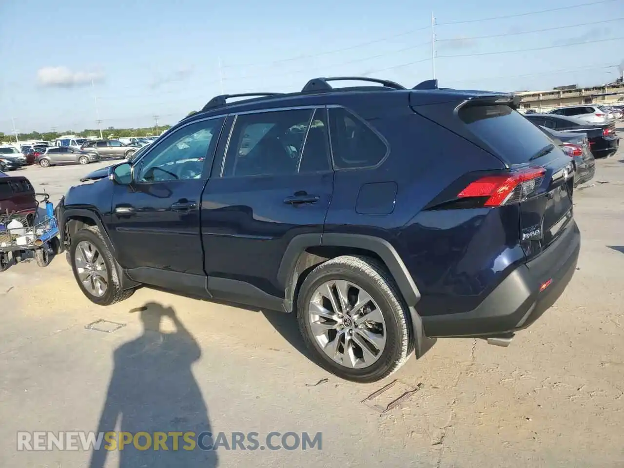 2 Фотография поврежденного автомобиля 2T3C1RFV3MW177290 TOYOTA RAV4 2021