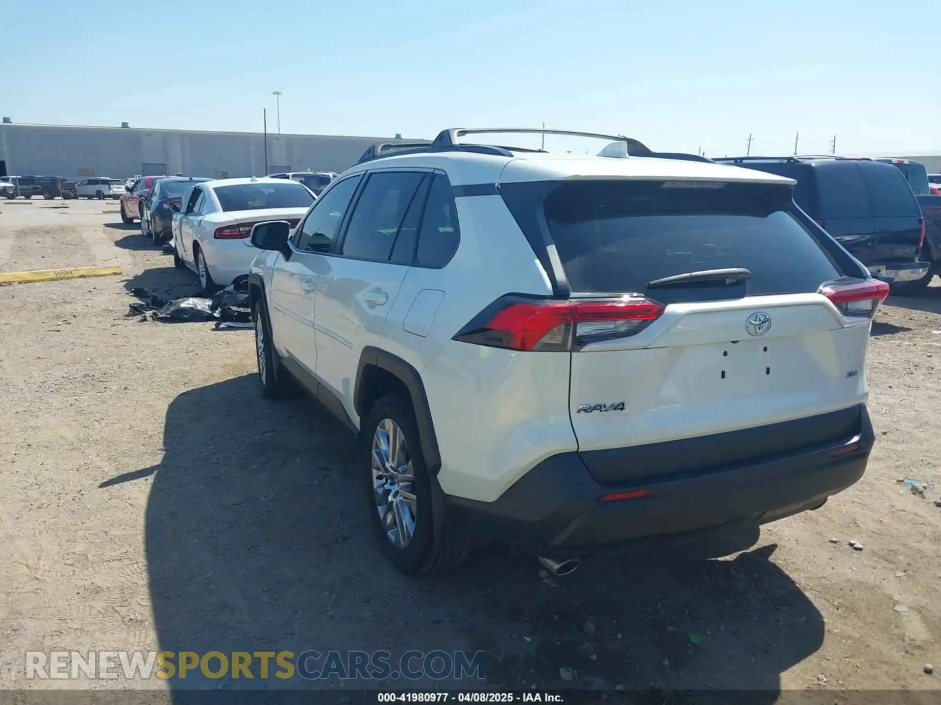 3 Photograph of a damaged car 2T3C1RFV3MW182313 TOYOTA RAV4 2021