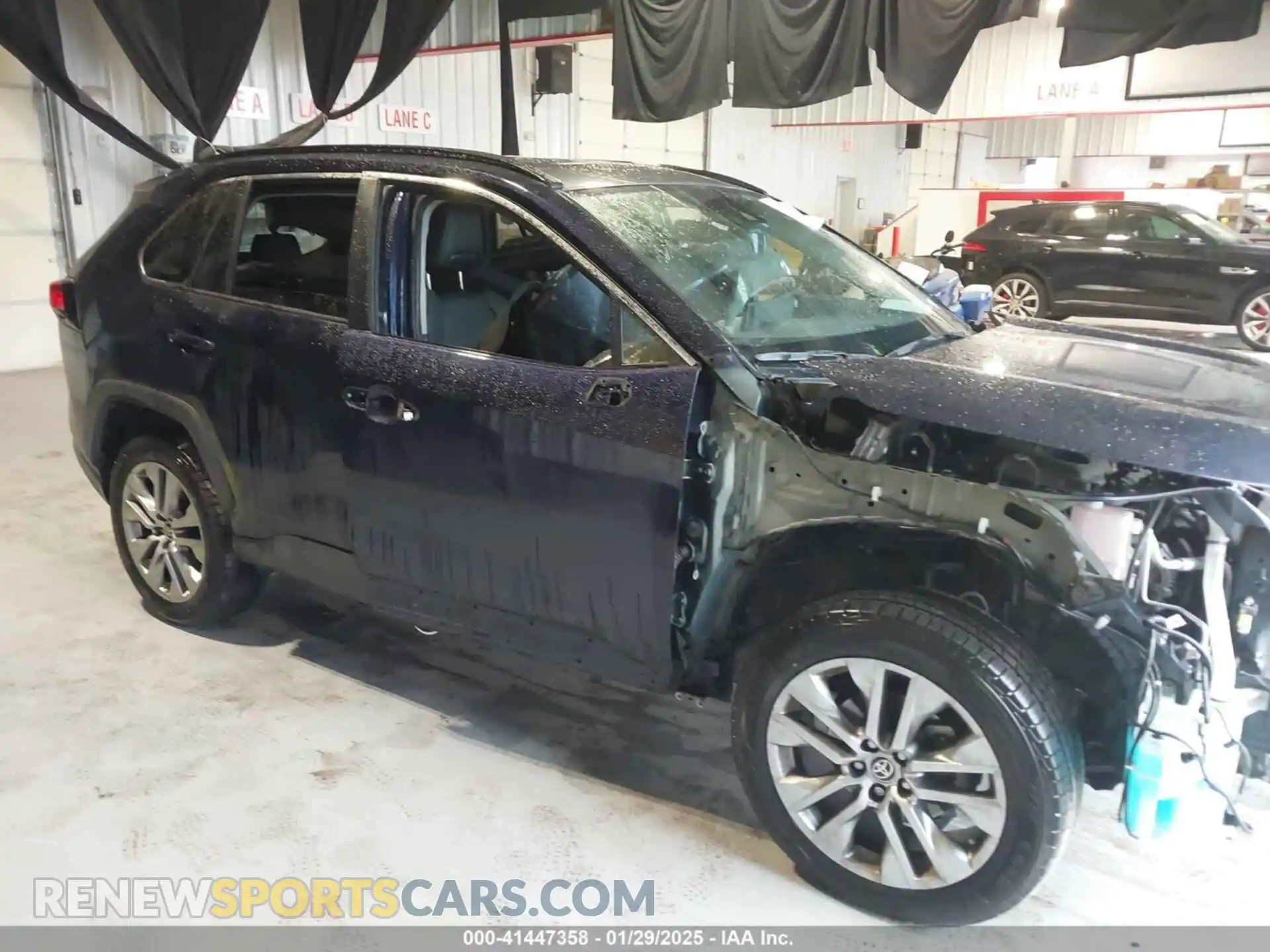 1 Photograph of a damaged car 2T3C1RFV3MW185034 TOYOTA RAV4 2021