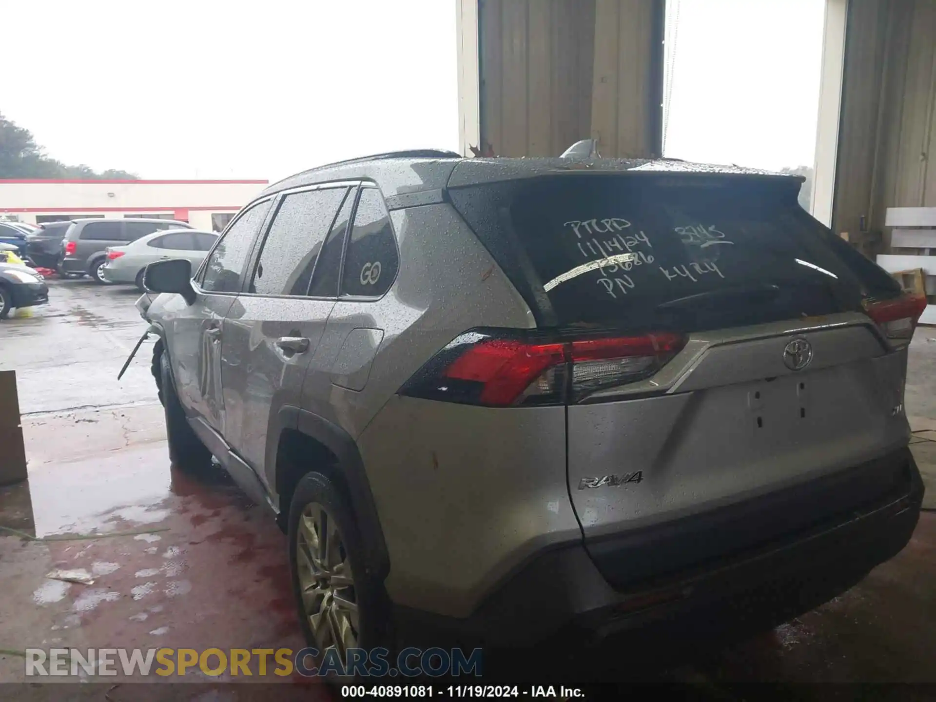 3 Photograph of a damaged car 2T3C1RFV4MC113745 TOYOTA RAV4 2021