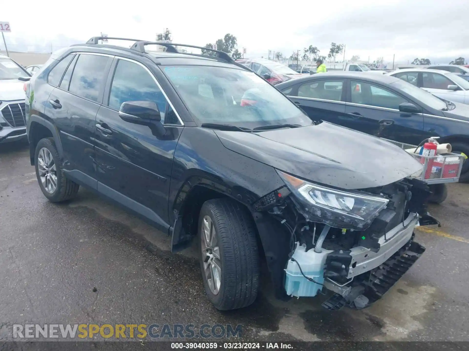 1 Photograph of a damaged car 2T3C1RFV4MC139486 TOYOTA RAV4 2021