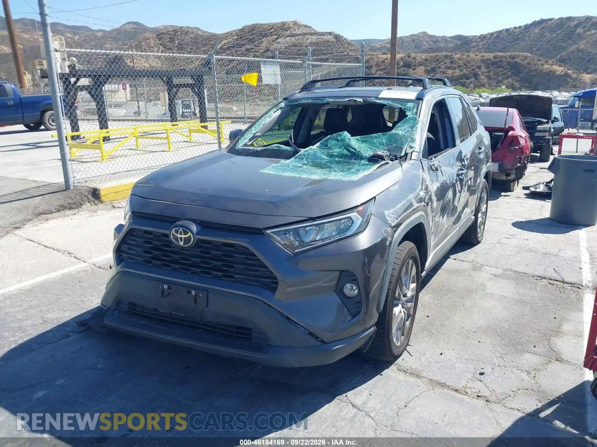 2 fotografías del automóvil dañado 2T3C1RFV4MC172214 TOYOTA RAV4 2021