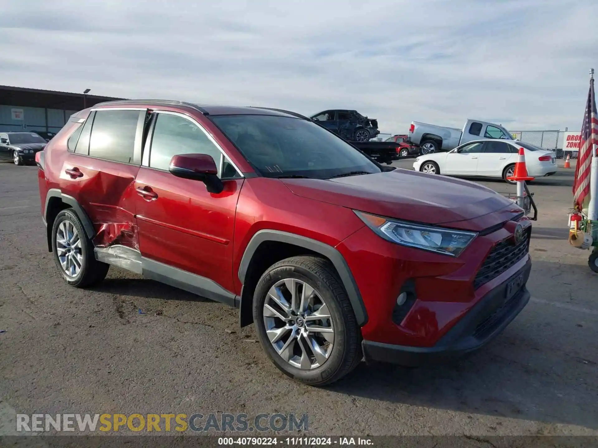 1 Photograph of a damaged car 2T3C1RFV4MW109029 TOYOTA RAV4 2021