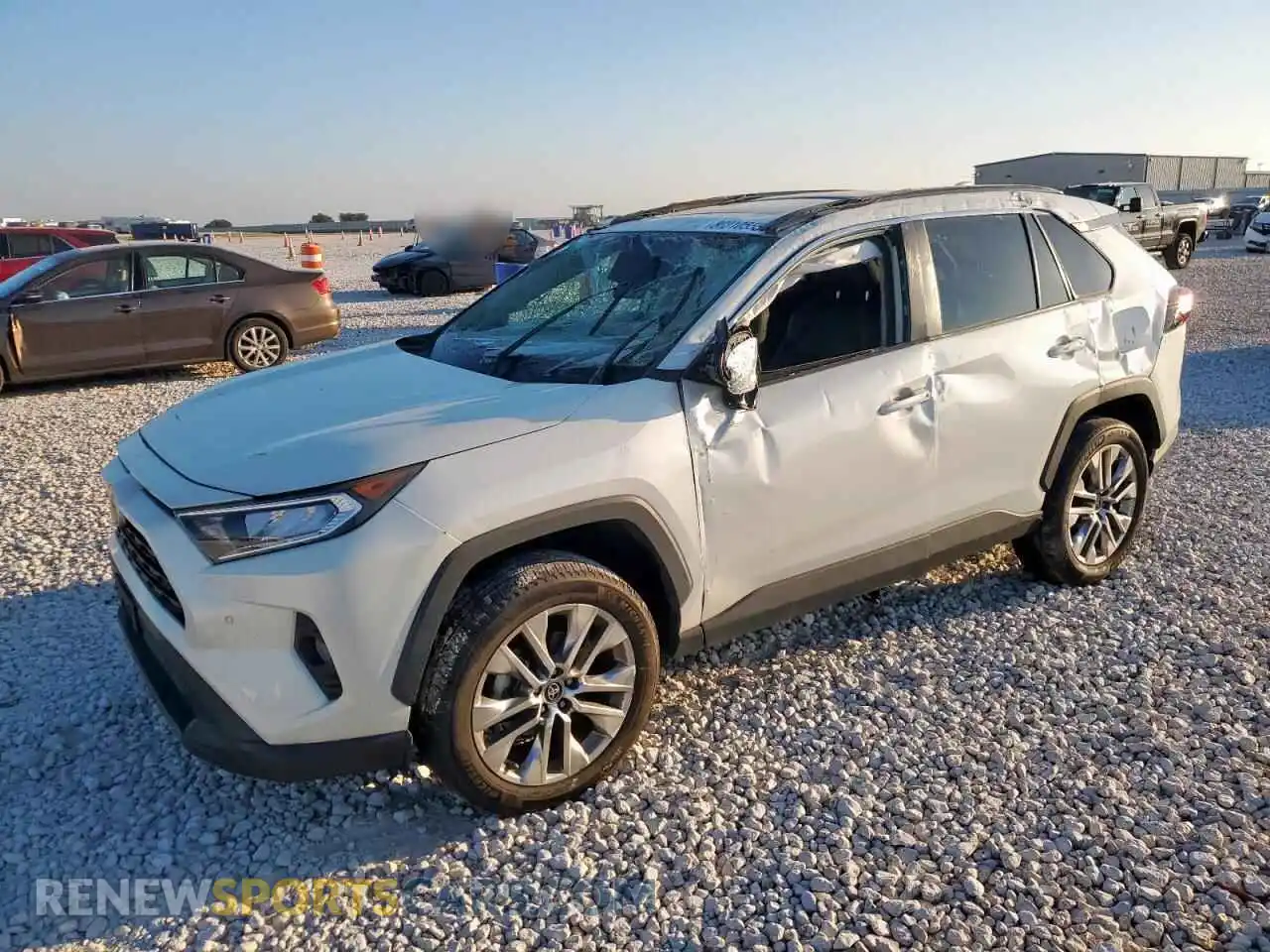 1 Photograph of a damaged car 2T3C1RFV4MW151202 TOYOTA RAV4 2021