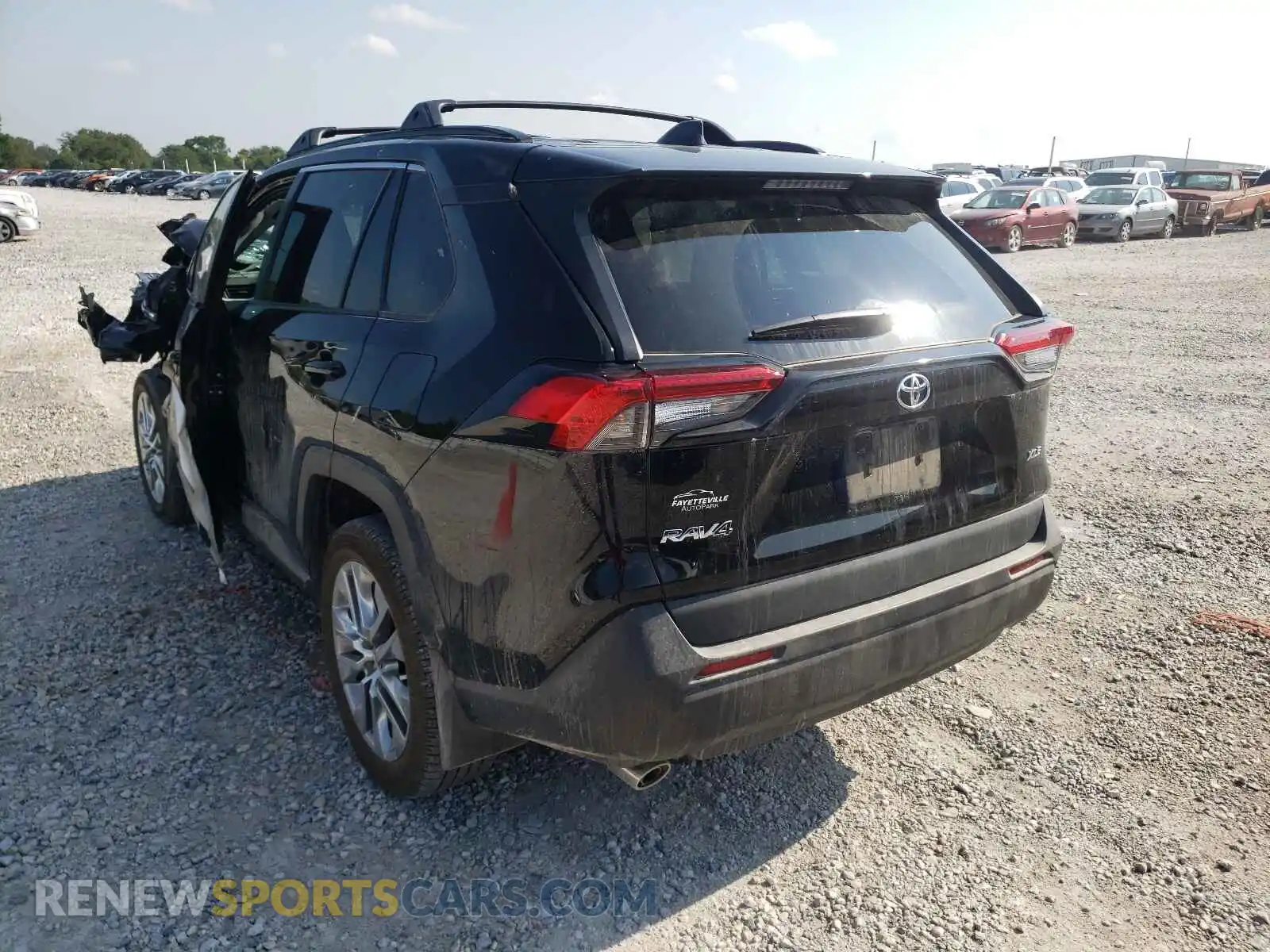 3 Photograph of a damaged car 2T3C1RFV5MC121885 TOYOTA RAV4 2021