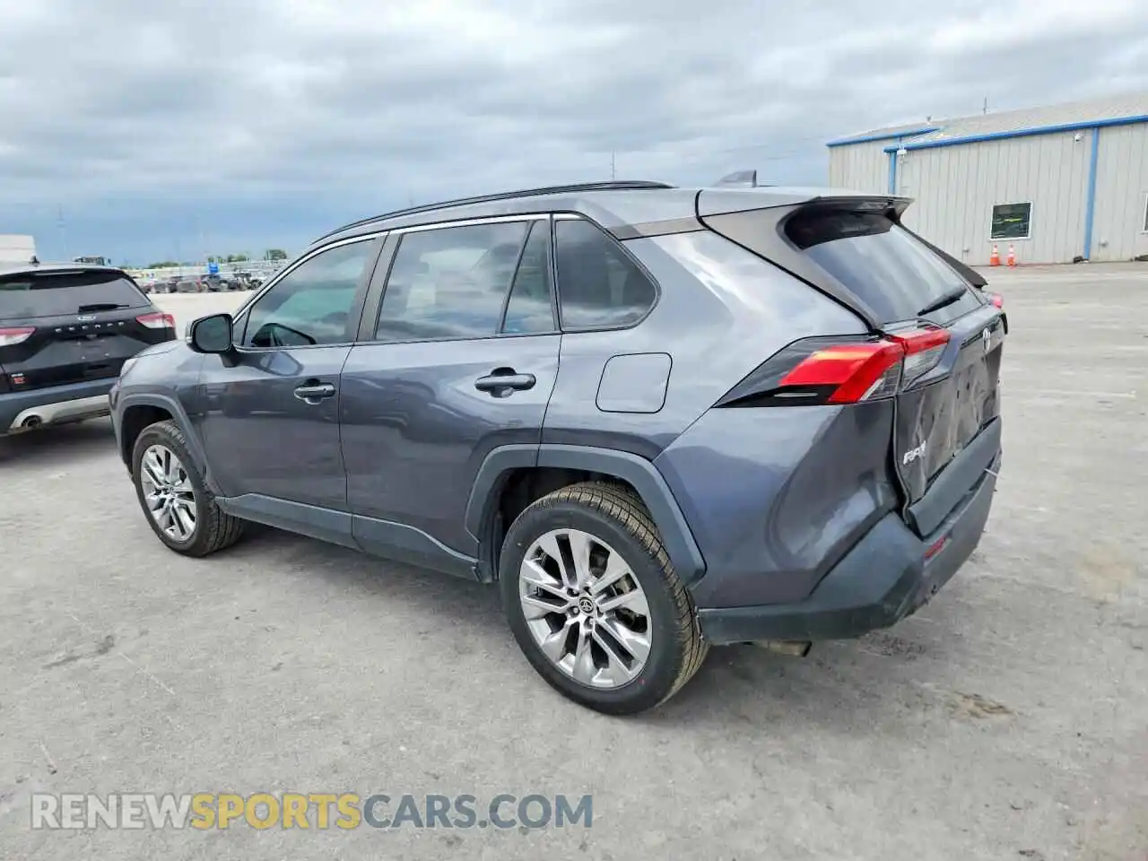 3 fotografías del automóvil dañado 2T3C1RFV5MC141764 TOYOTA RAV4 2021