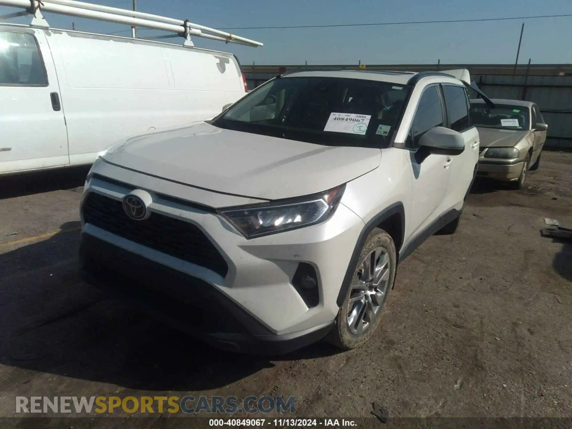 2 Photograph of a damaged car 2T3C1RFV5MW158076 TOYOTA RAV4 2021