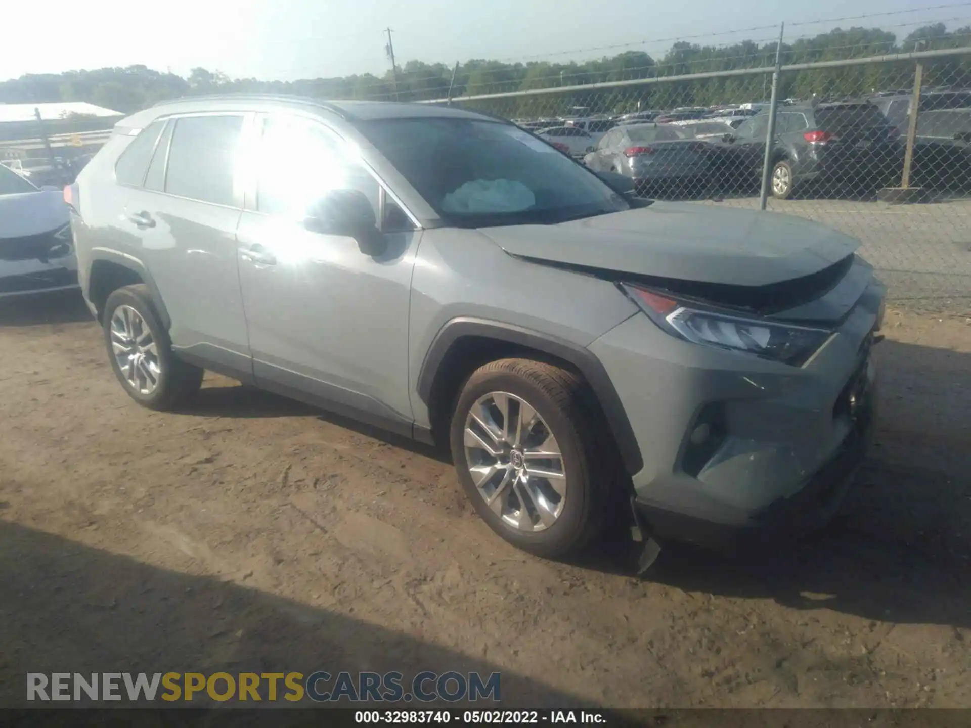 1 Photograph of a damaged car 2T3C1RFV5MW158885 TOYOTA RAV4 2021