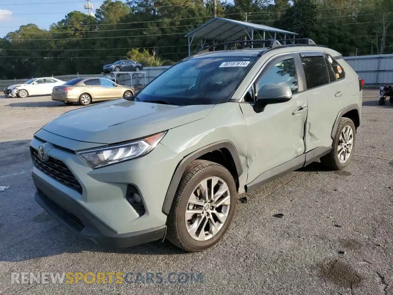1 Photograph of a damaged car 2T3C1RFV5MW162208 TOYOTA RAV4 2021