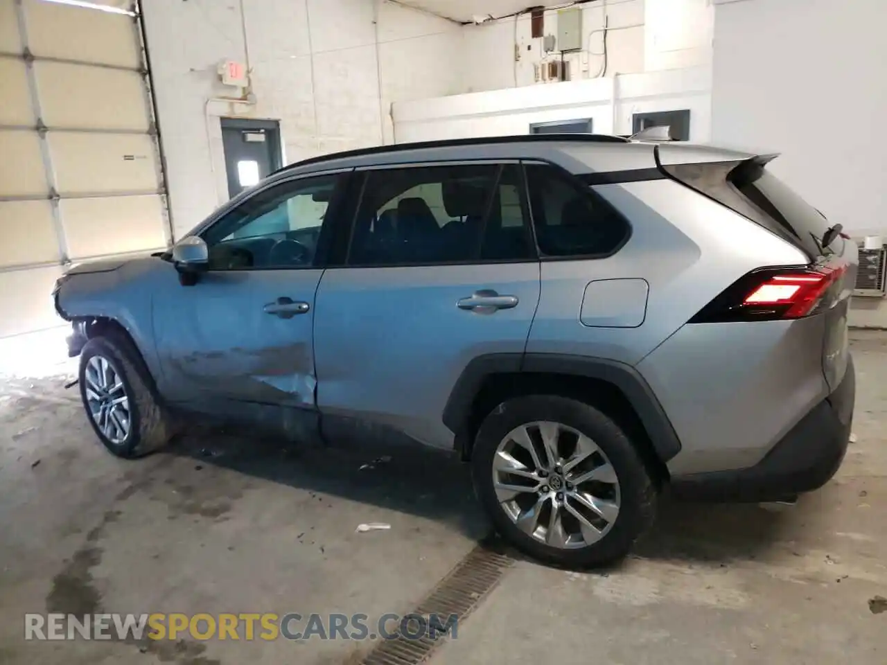 2 Photograph of a damaged car 2T3C1RFV6MC090713 TOYOTA RAV4 2021