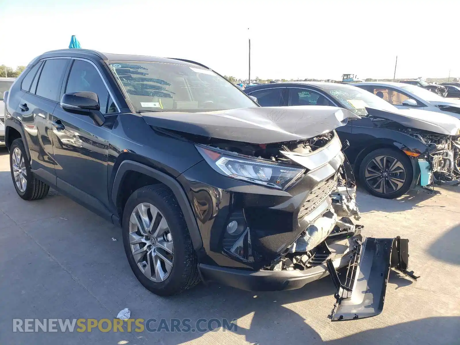 1 Photograph of a damaged car 2T3C1RFV6MC129459 TOYOTA RAV4 2021