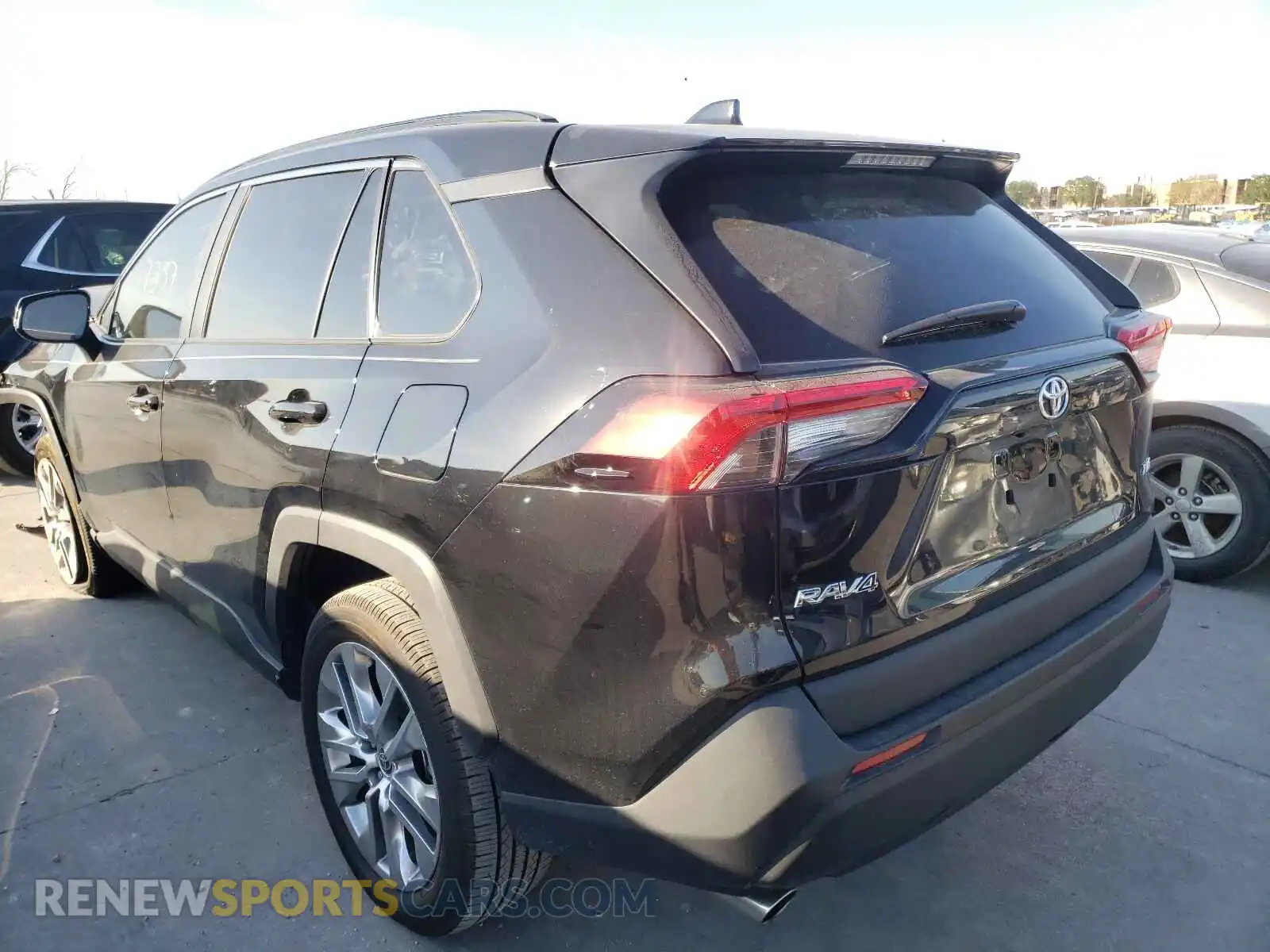3 Photograph of a damaged car 2T3C1RFV6MC129459 TOYOTA RAV4 2021