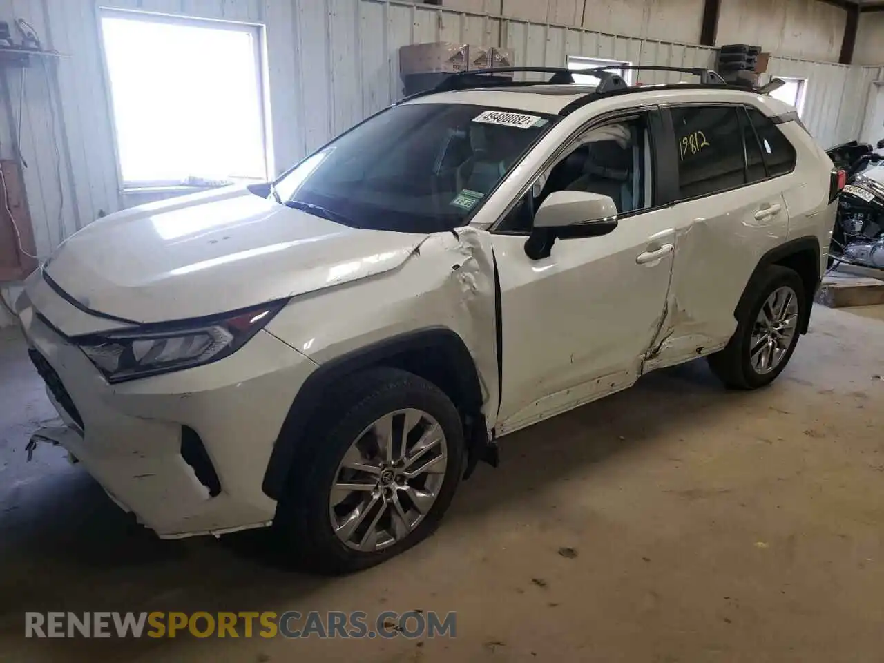 2 Photograph of a damaged car 2T3C1RFV6MW117911 TOYOTA RAV4 2021