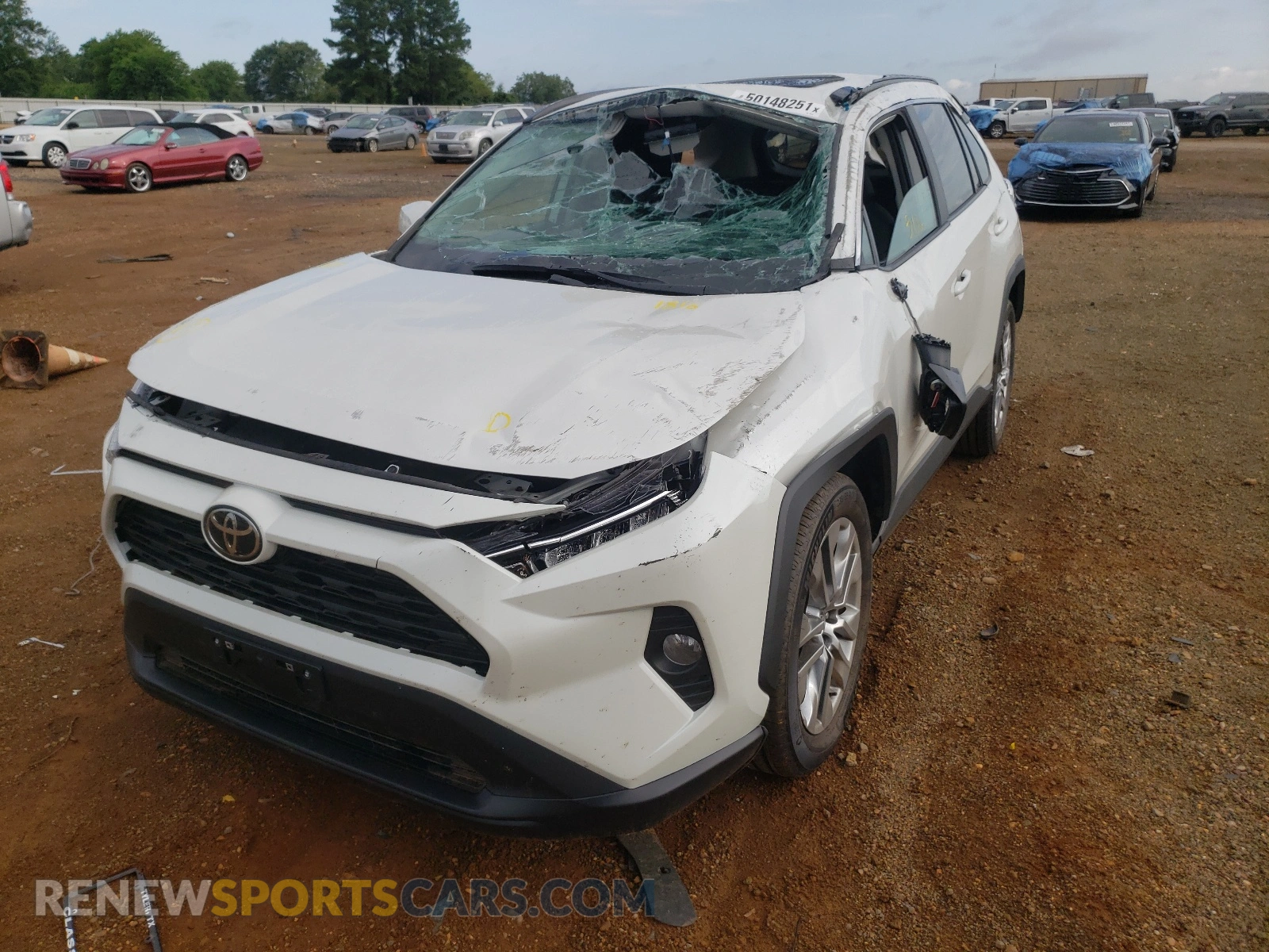 2 Photograph of a damaged car 2T3C1RFV6MW151816 TOYOTA RAV4 2021