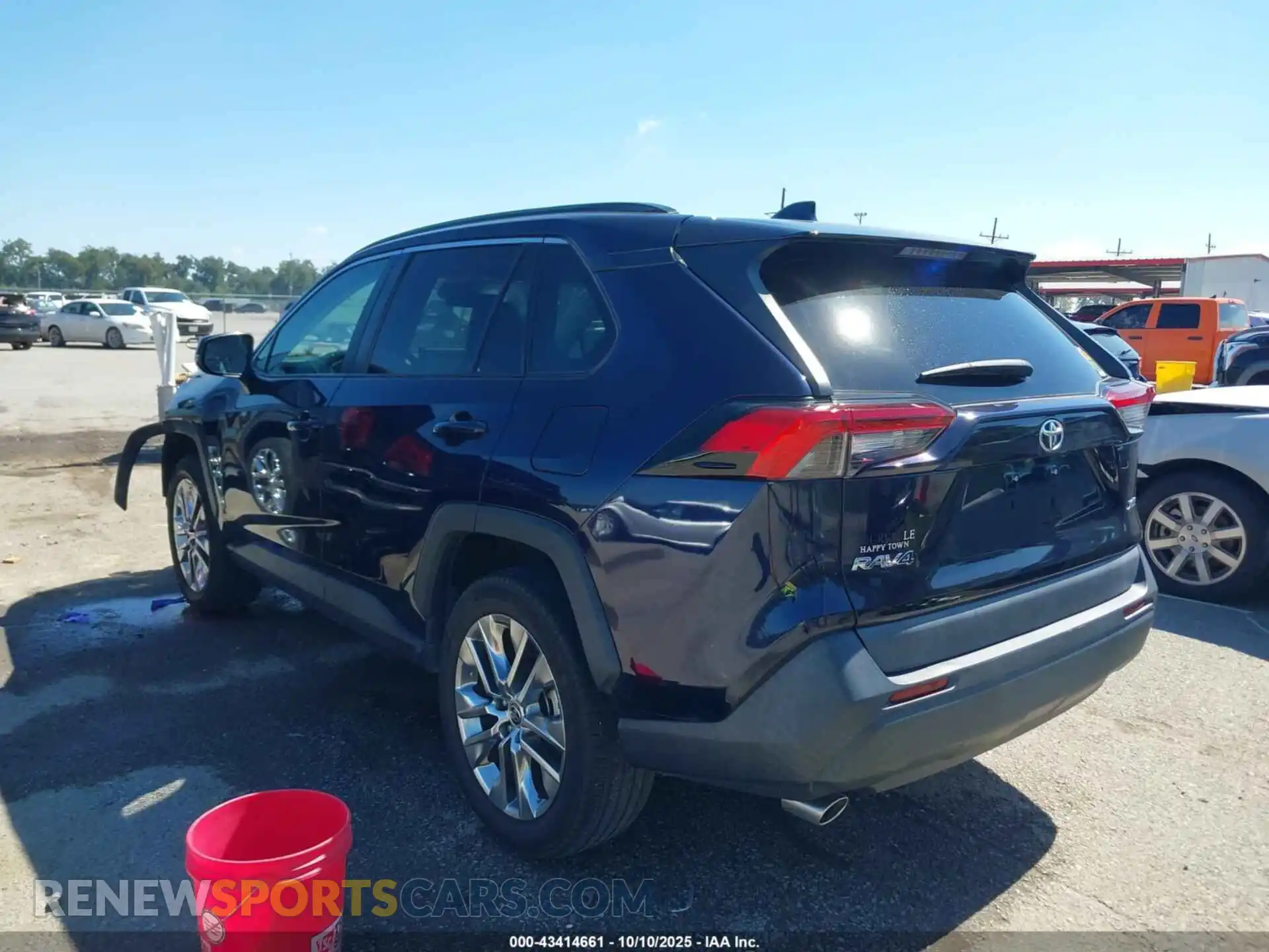 3 Photograph of a damaged car 2T3C1RFV6MW153226 TOYOTA RAV4 2021