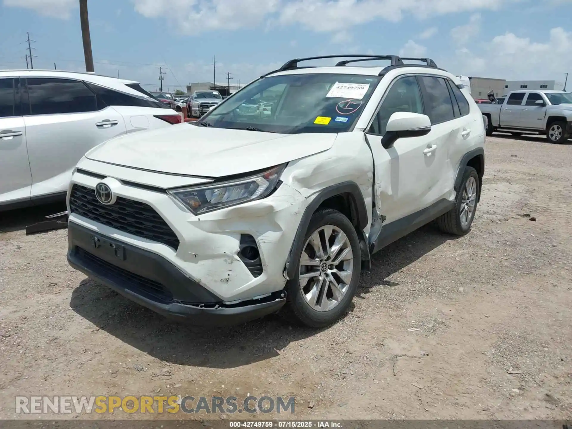2 fotografías del automóvil dañado 2T3C1RFV6MW158345 TOYOTA RAV4 2021