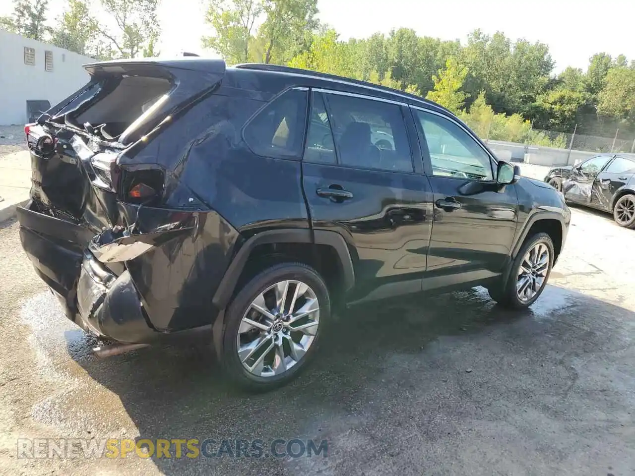 3 Photograph of a damaged car 2T3C1RFV6MW169720 TOYOTA RAV4 2021